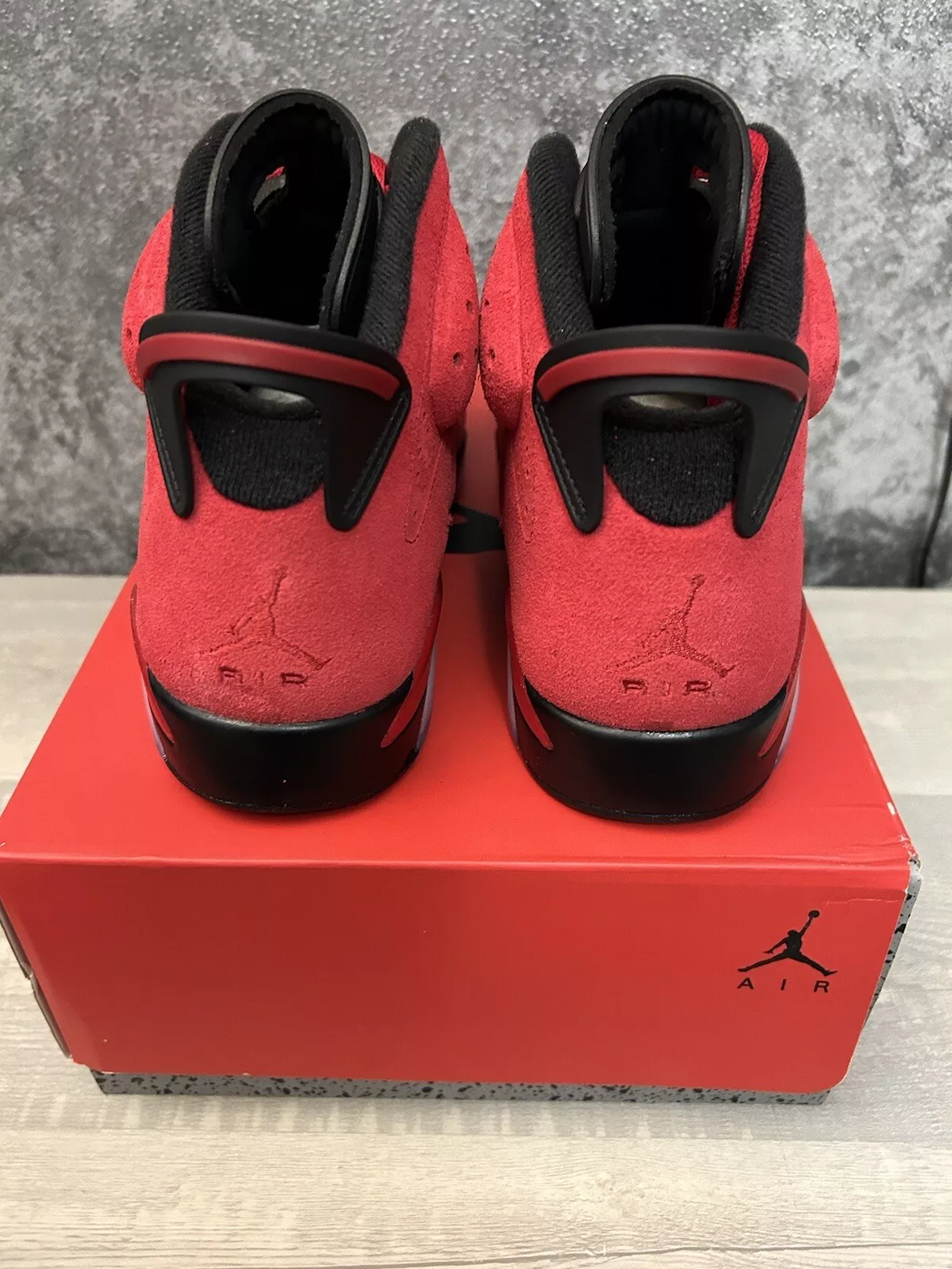 Q4 Air Jordan 6 Raging Bull review 1