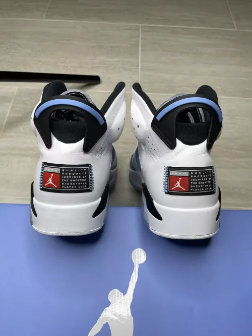 Q4  Air Jordan 6 UNC review 