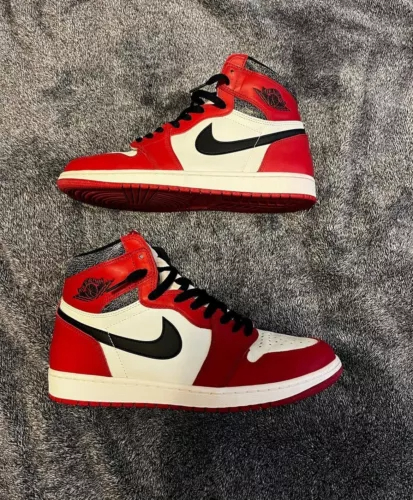 Q3 Air Jordan 1 High OG Chicago Reimagined review Julia 01
