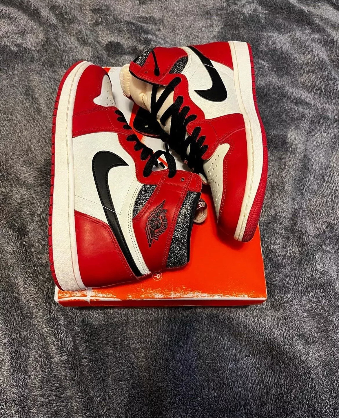Q3 Air Jordan 1 High OG Chicago Reimagined review Julia 02