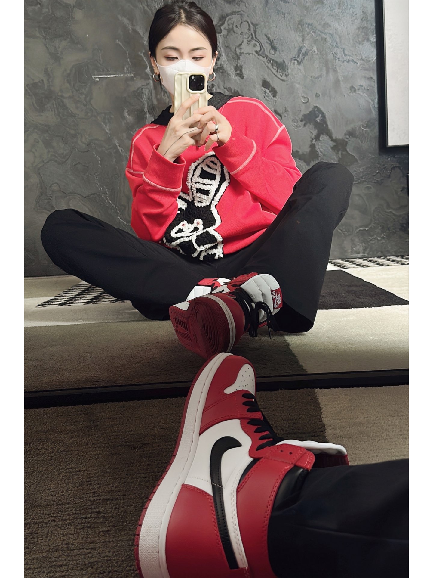 Q3 Air Jordan 1 High OG “Chicago review Bella 01