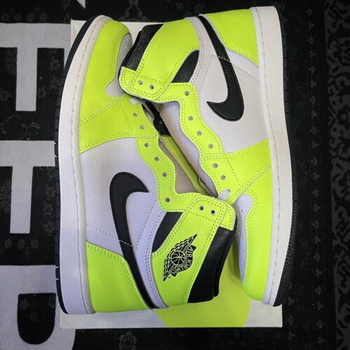 Q3 Air Jordan 1 High OG Volt review Carter