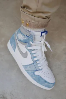 Q3 Air Jordan 1 High OG Hyper Royal review Drew