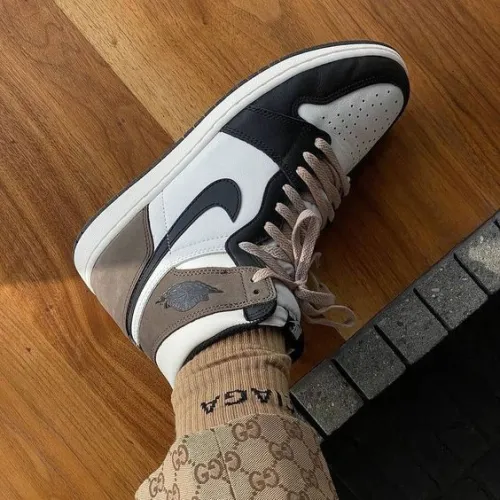 Q3 Air Jordan 1 Retro High OG Dark Mocha review 