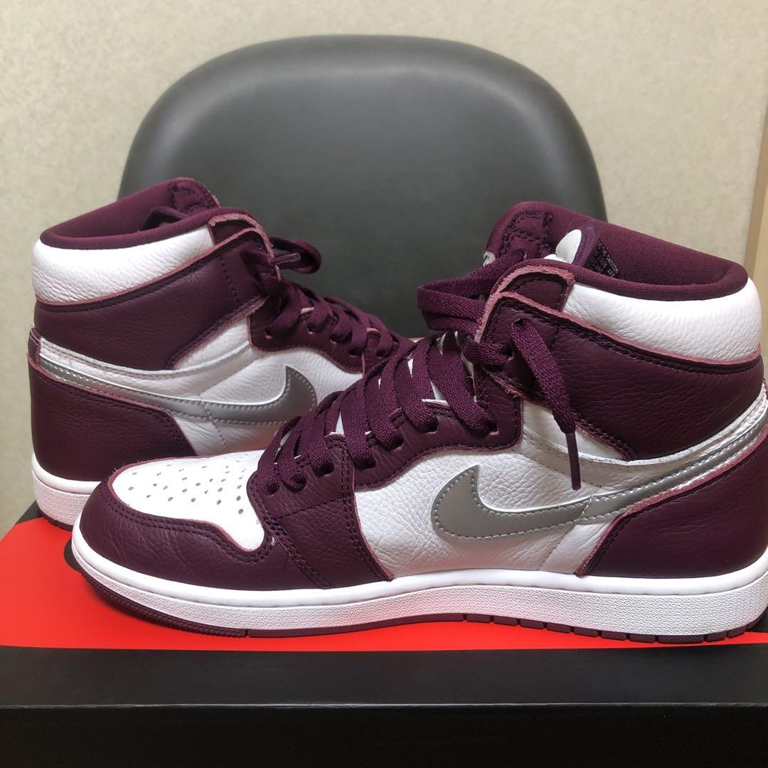 Q3 Air Jordan 1 High OG Bordeaux review Ronald 02