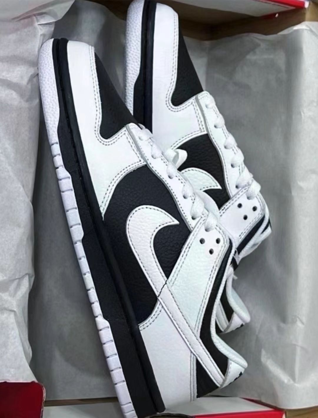 Nike Dunk Low Reverse Panda review 0