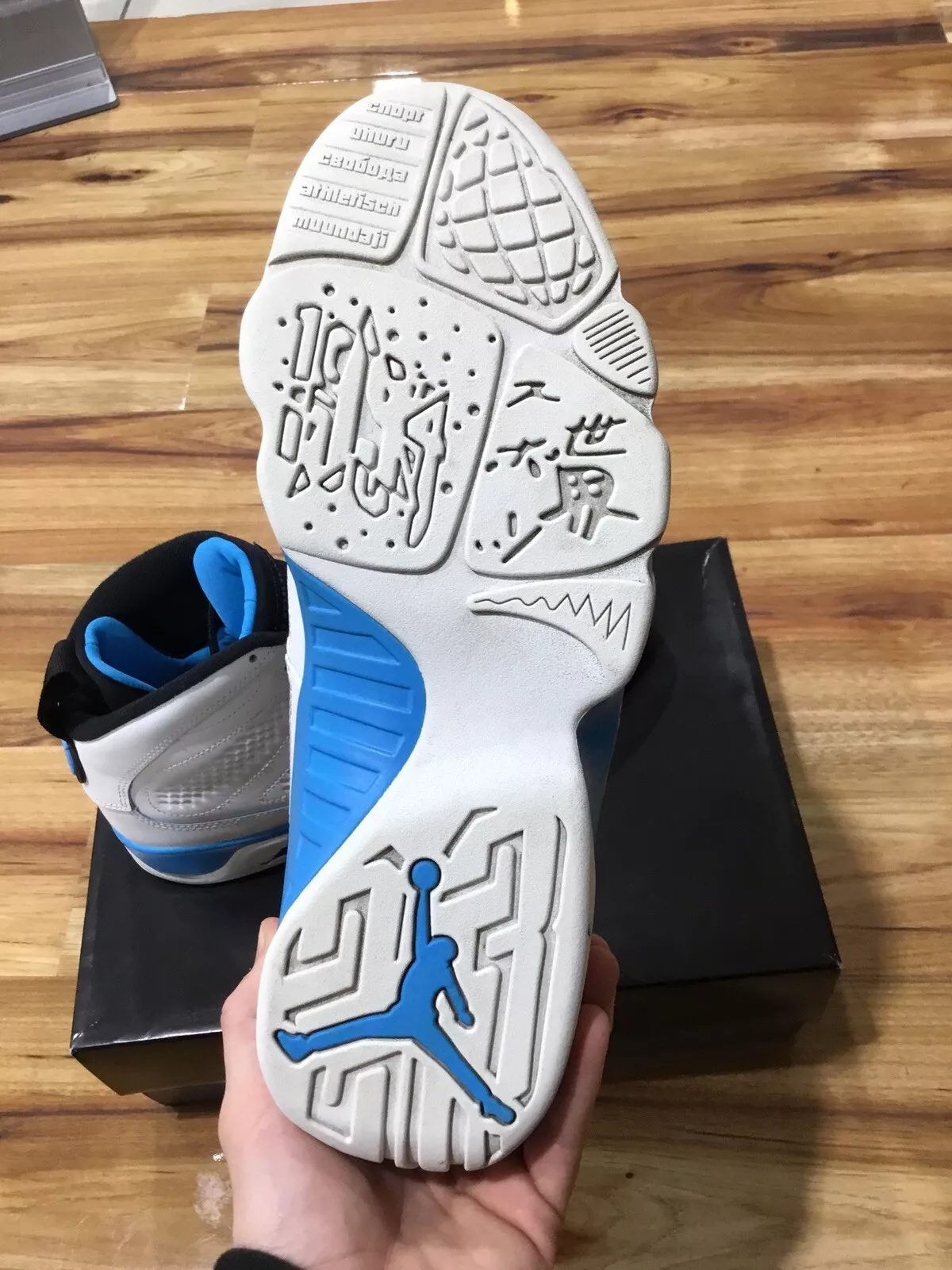 XP Air Jordan 9 OG "Powder Blue" review Mary 03