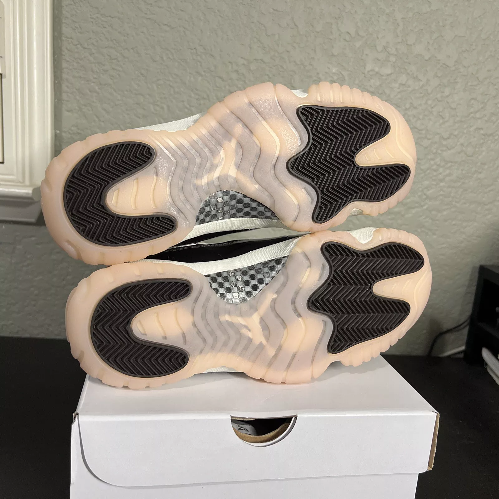 XP Air Jordan 11 WMNS “Neapolitan” review Eric D Edwards 02