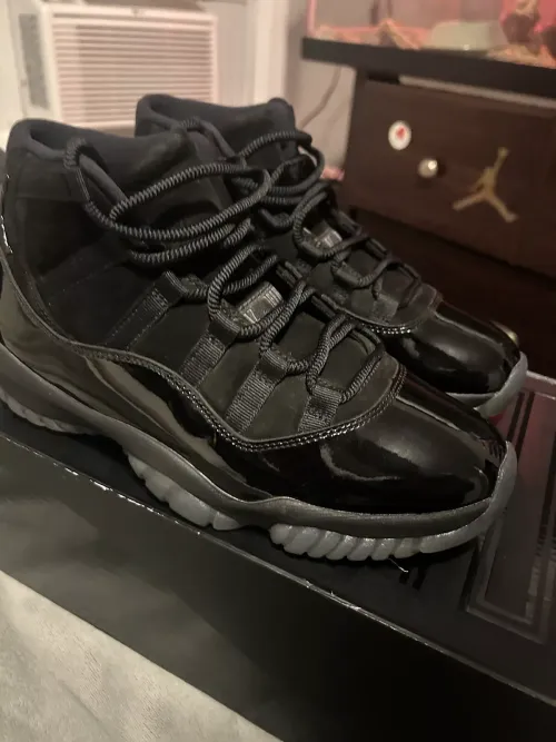 XP Air Jordan 11 Retro Cap and Gown review 
