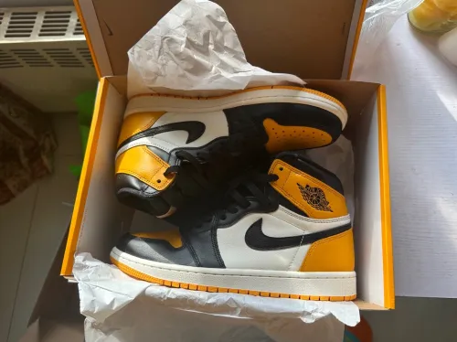 Q3 Air Jordan 1 High OG Yellow Toe Taxi review 