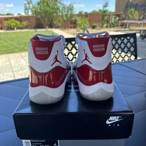 XH Air Jordan 11 Retro Cherry review 