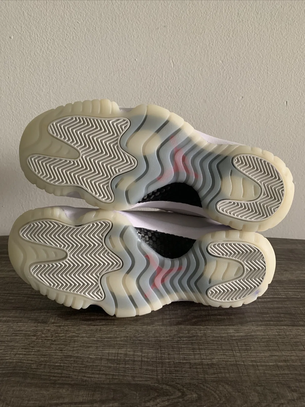 XH Air Jordan 11 Retro Platinum Tint review Arteasha 02