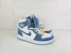 Q3 Air Jordan 1 High OG Denim review Emma 01