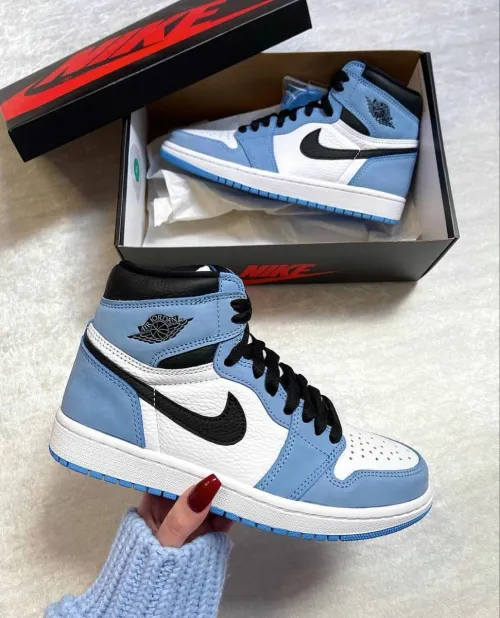 Q3 Air Jordan 1 High OG University Blue review 
