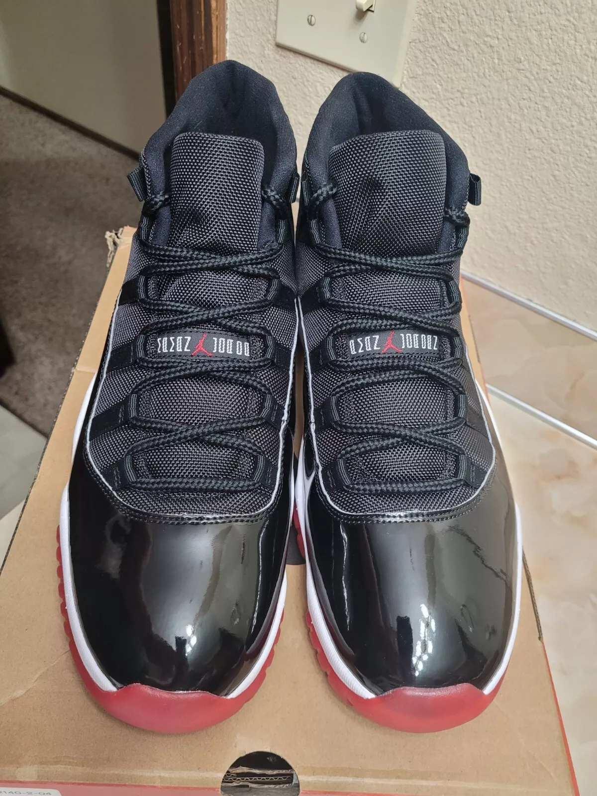 XH Air Jordan 11 Retro Bred review Vidal Garcia III 01