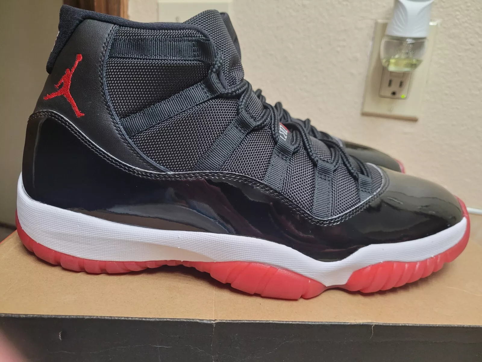 XH Air Jordan 11 Retro Bred review Vidal Garcia III 02