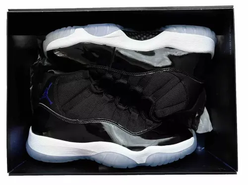 XH Air Jordan 11 Retro Space Jam review 