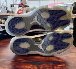 XH Air Jordan 11 Retro Space Jam review Pumpkin 01