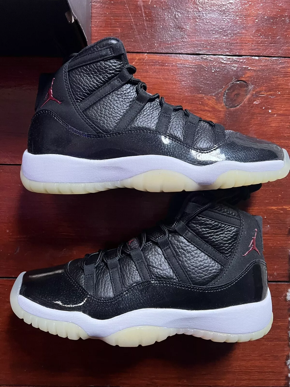 XP Air Jordan 11 25th Anniversary Black Silver Eyelets review NikiaRochelle 02