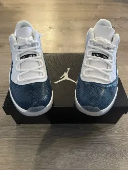 XH Air Jordan 11 Retro Low Navy Snakeskin review Reginald Washington 02