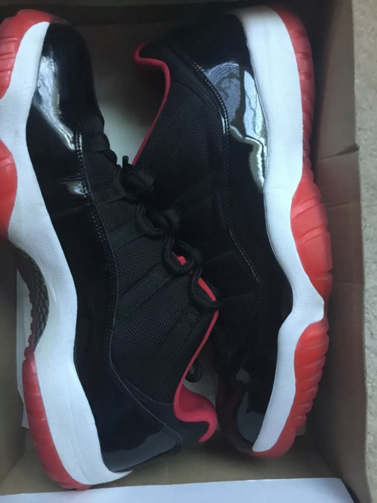 XH Air Jordan 11 Retro Low Bred review Deano morris 03
