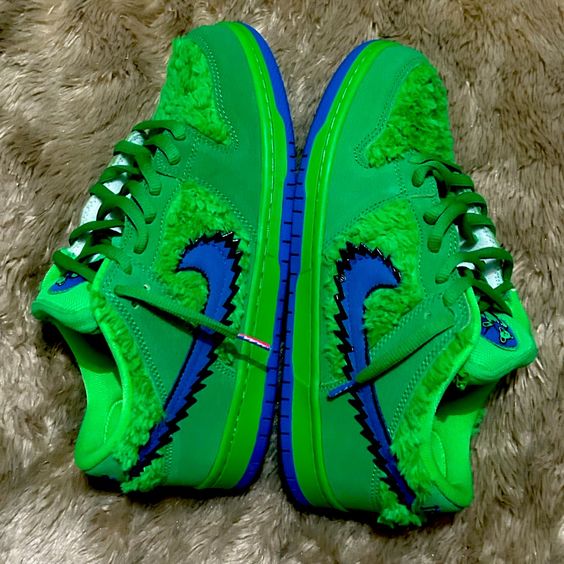 SX Grateful Dead x Nike SB Dunk Low “Green Bear” review Gerardo