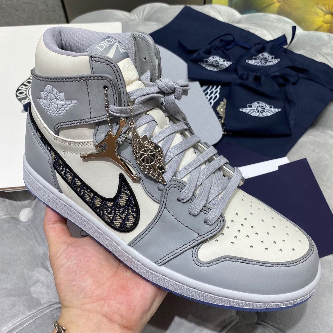 XH Dior x Air Jordan 1 High OG review They’ve become my go-to shoes.