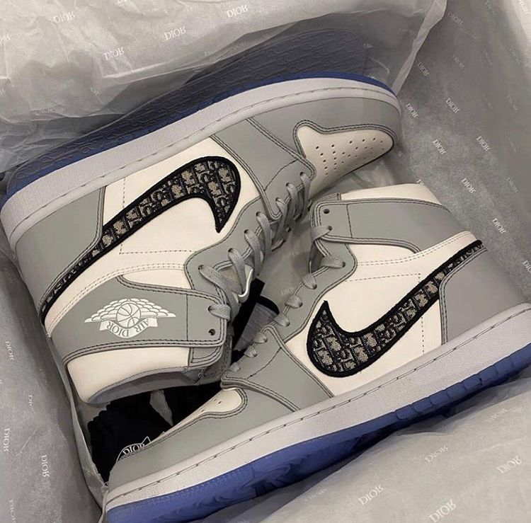 XH Dior x Air Jordan 1 High OG review Tina