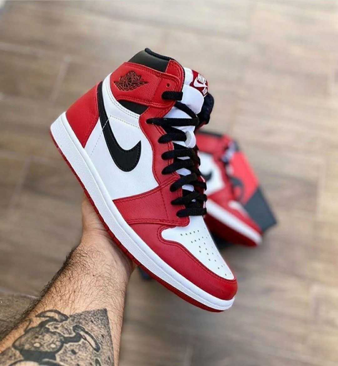 XH  Air Jordan 1 High OG “Chicago” review Jake