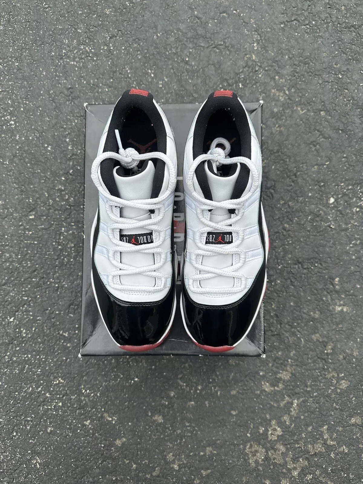 XH Air Jordan 11 Retro Low Concord Bred review Tammy 01