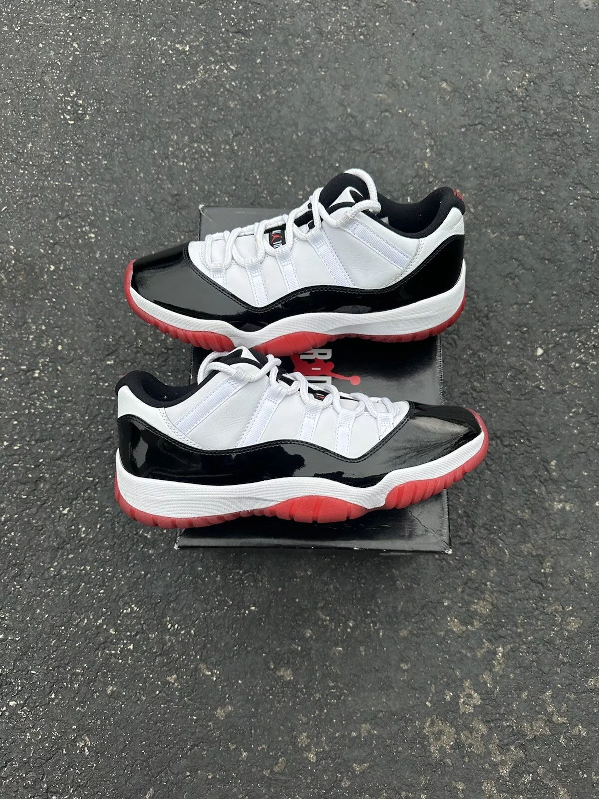 XH Air Jordan 11 Retro Low Concord Bred review Tammy 03