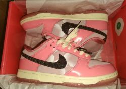 SX Nike SB Dunk Low LX”Barbie Pink review Joe