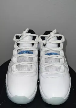 XH Air Jordan 11 Retro Low Legend Blue review Reader 02