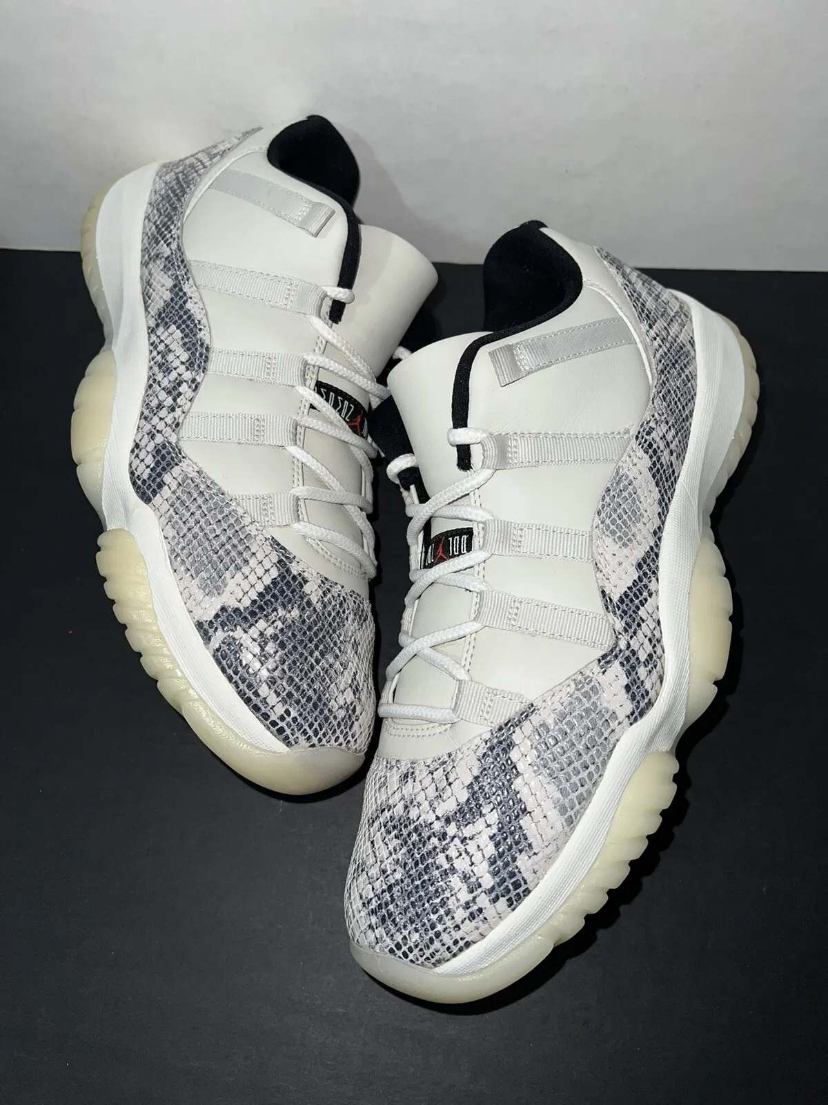 XH Air Jordan 11 Retro Low Light Bone Snakeskin review Robin Brown 03