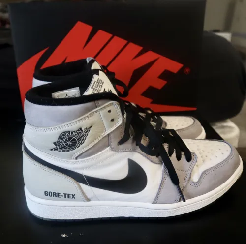 XH  Air Jordan 1 White Lime review 