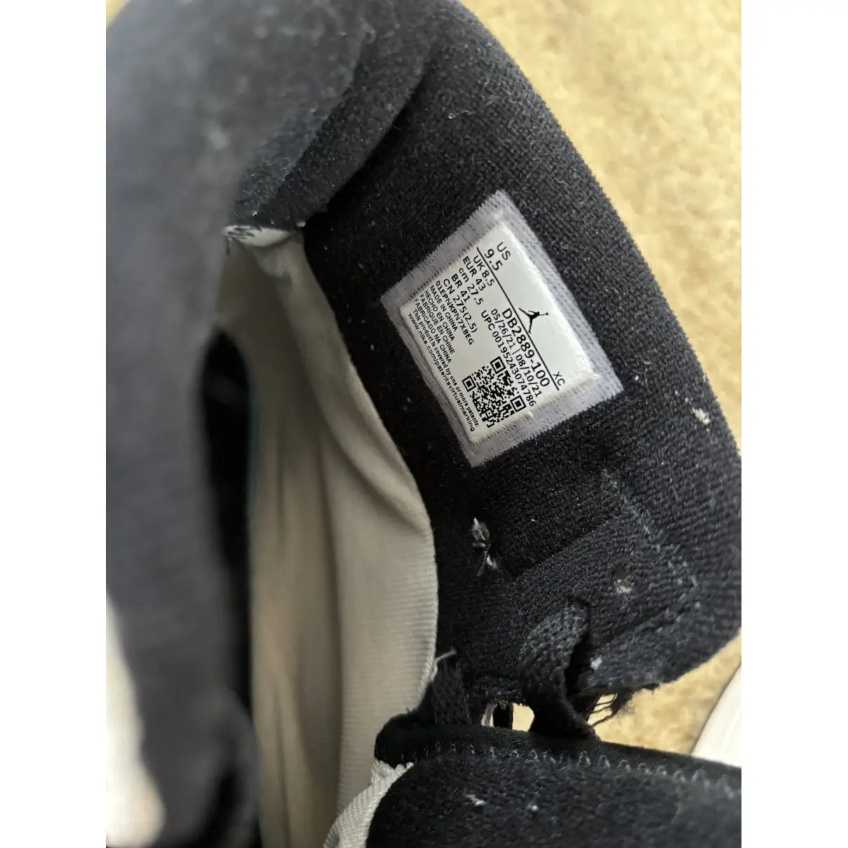 XH  Air Jordan 1 White Lime review Diana 02