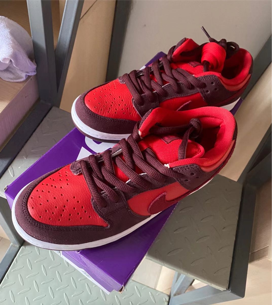 LF Nike SB Dunk Low Cherry  review Dameika