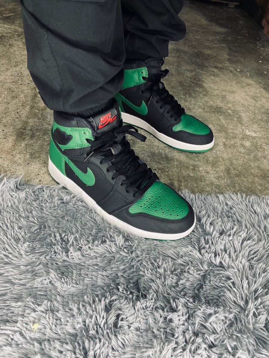 XH Air Jordan 1 Retro High OG “Pine Green” review Claire