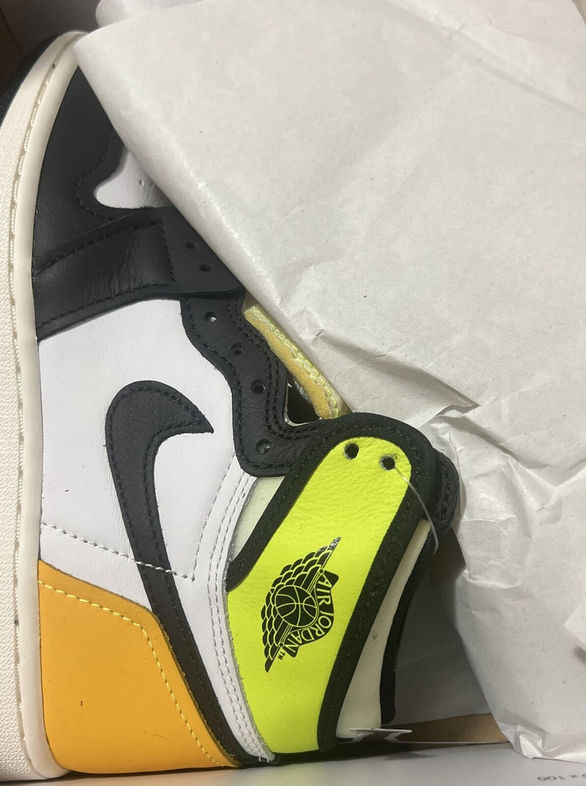 XH Air Jordan 1 Retro High OG review Stephanie 01