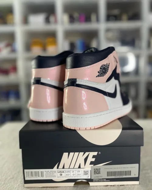 XH 1 Air Jordan 1 High OG Atmosphere review 