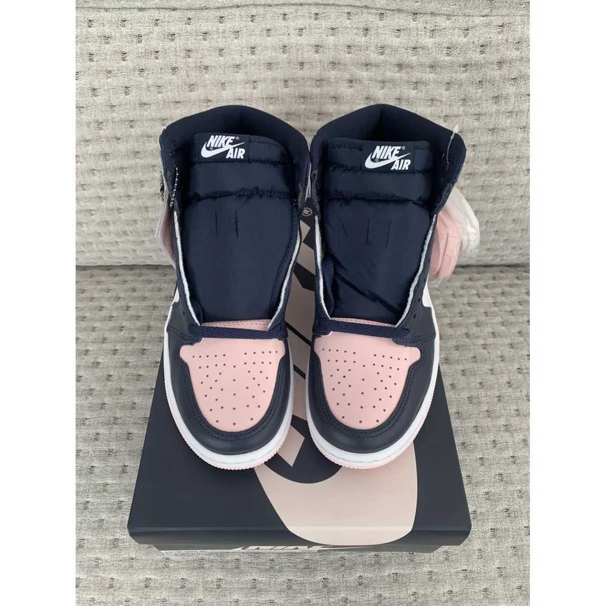 XH 1 Air Jordan 1 High OG Atmosphere review Tina 01