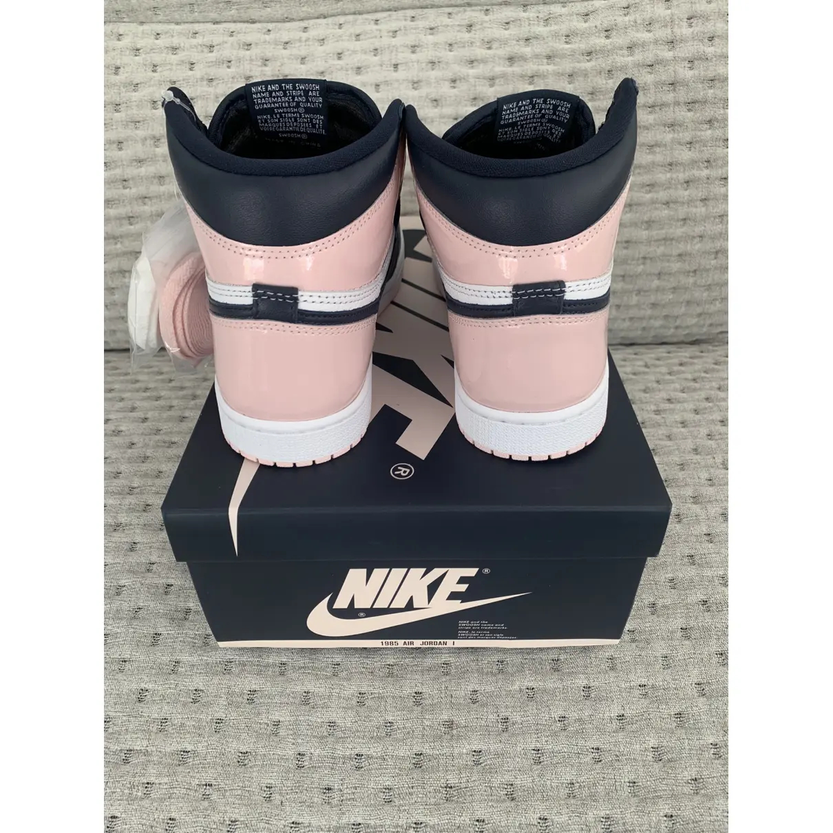 XH 1 Air Jordan 1 High OG Atmosphere review Tina 03