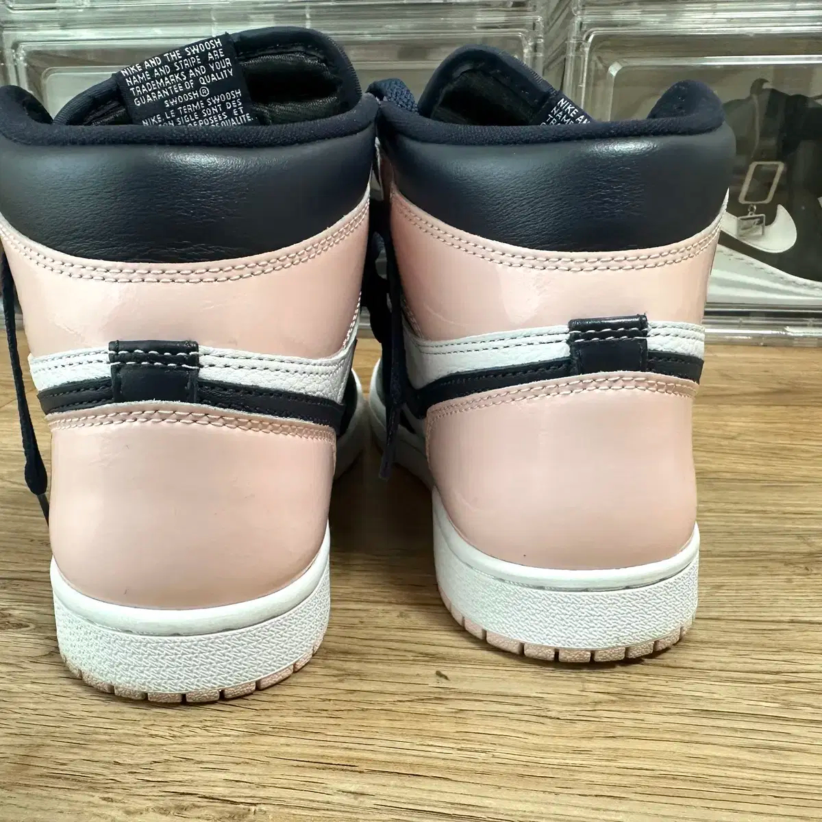 XH 1 Air Jordan 1 High OG Atmosphere review Vanessa 04