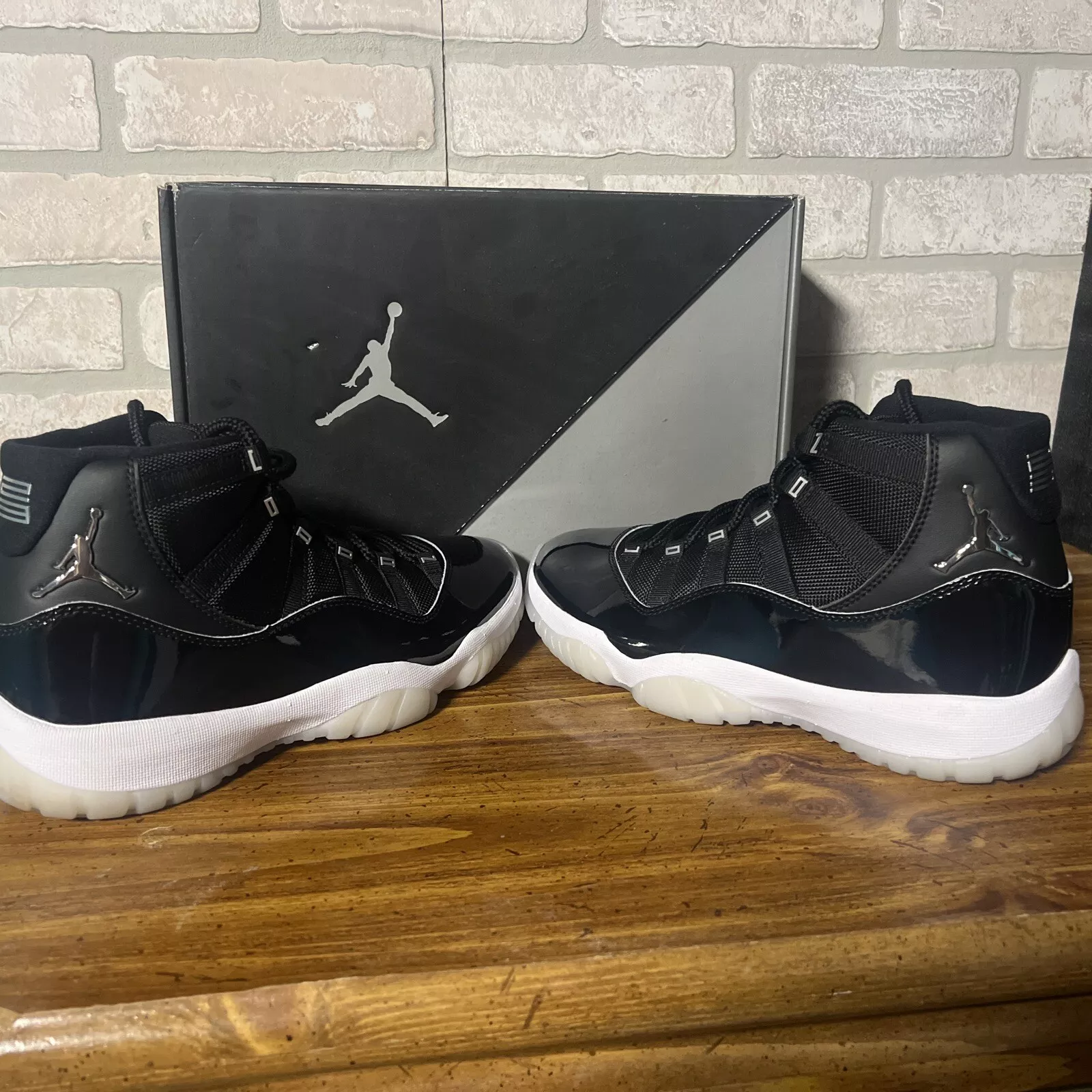 Q3 Air Jordan 11 Retro 25th Anniversary review Riley 02