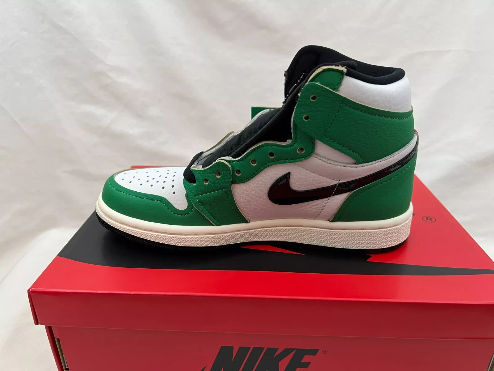 XH Air Jordan 1 Retro High OG “Lucky Green” review Ben 03
