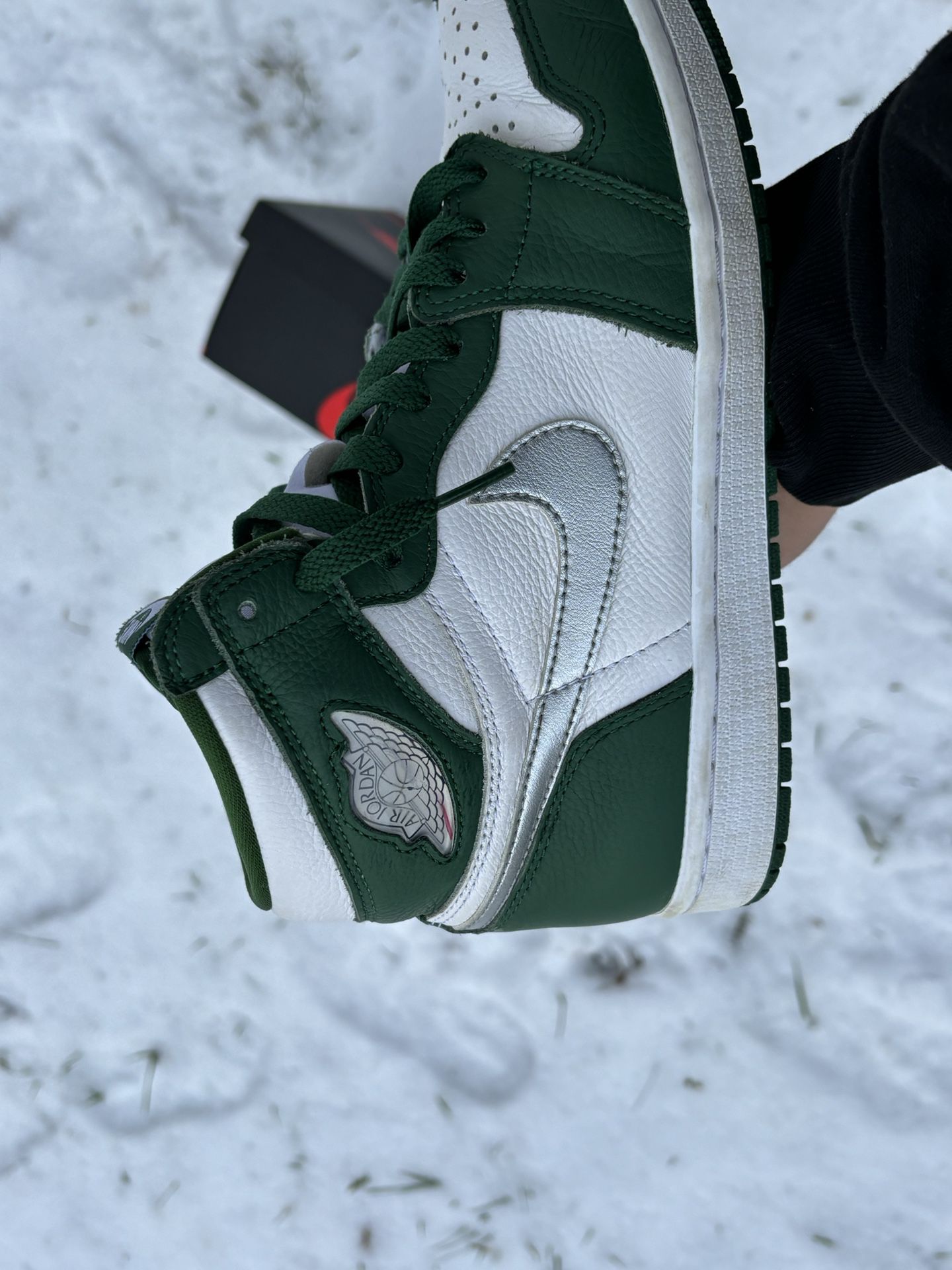 XH Air Jordan 1 High Gorge Green review Omar 01