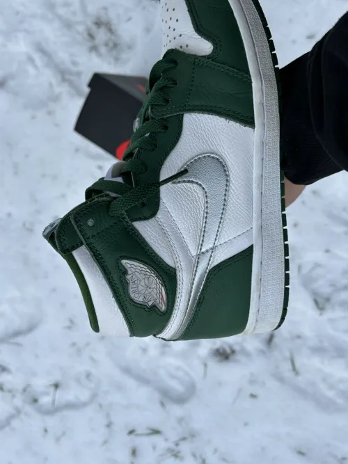 XH Air Jordan 1 High Gorge Green review 