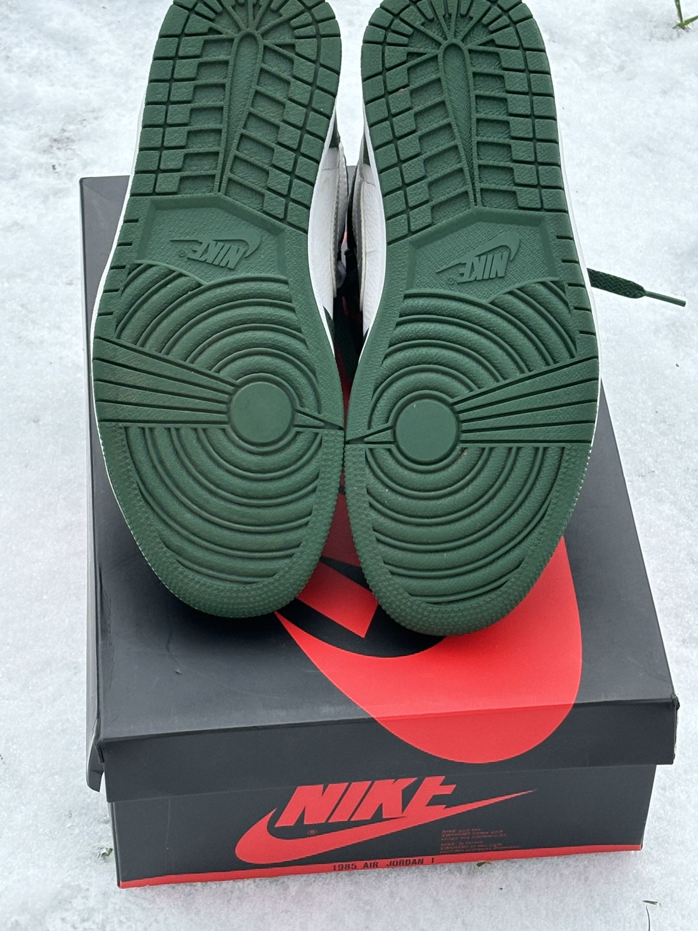 XH Air Jordan 1 High Gorge Green review Omar 05