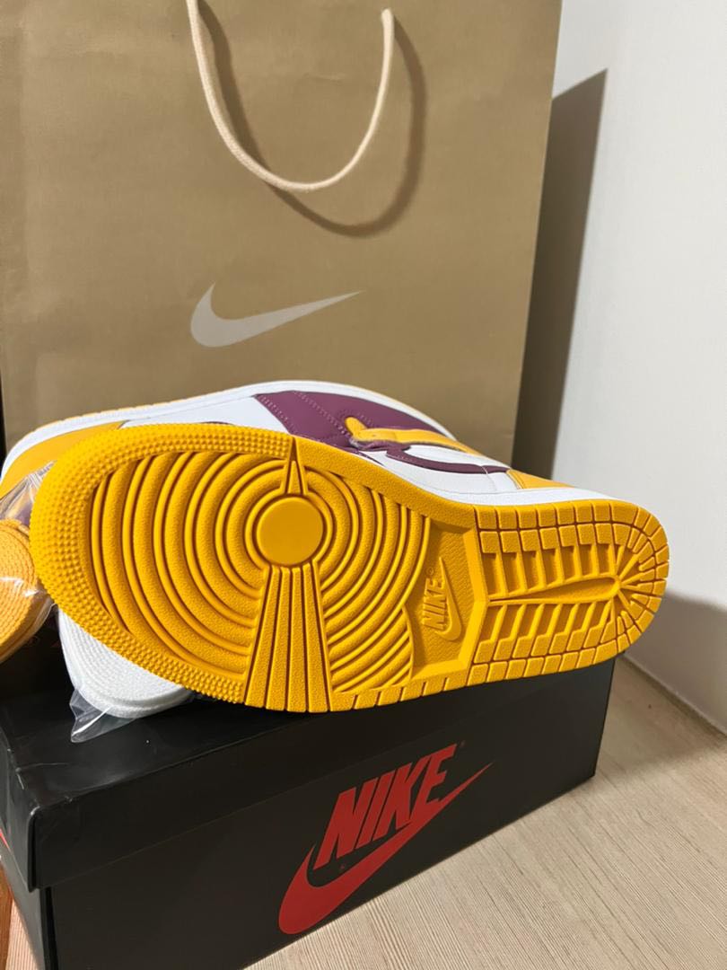 XH Air Jordan 1 High OG “Brotherhood” review James 03