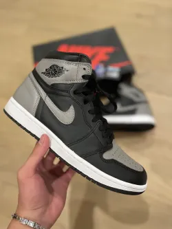 XH  Air Jordan Retro 1 High OG “Sahdow” review William 01